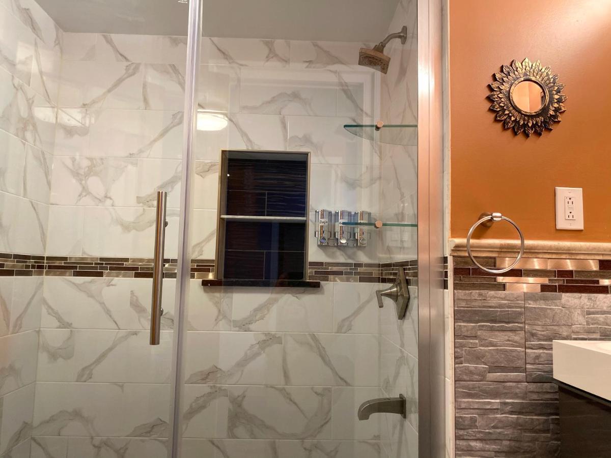 Alina & Fanny - Philadelphia 1210 Mt Vernon St المظهر الخارجي الصورة